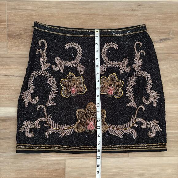 Zara Embroidered Embellished Mini Skirt M - Picture 6 of 9